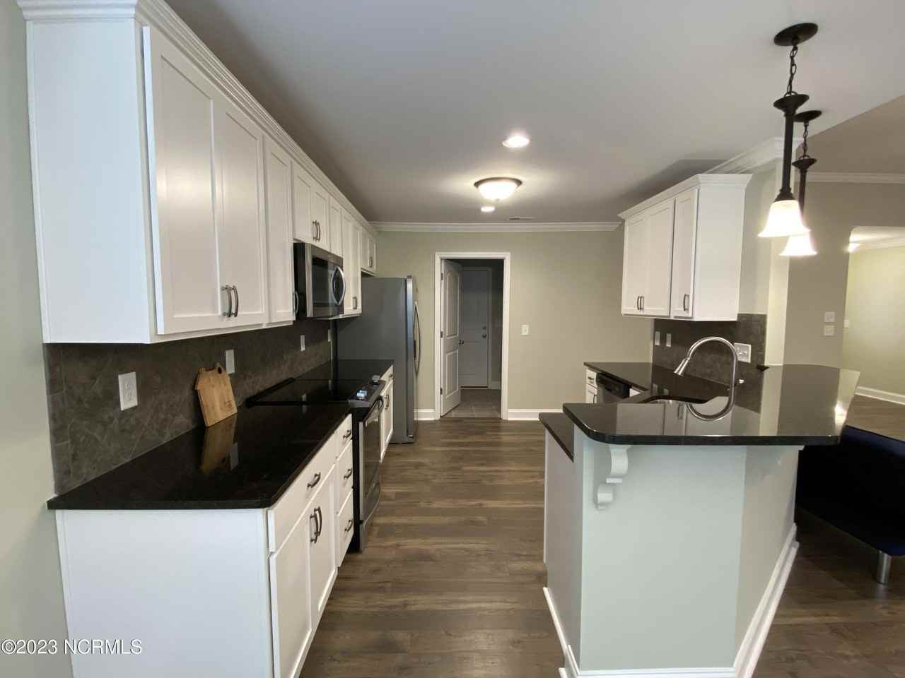 2417 Zircon Dr - Photo 6 of 20