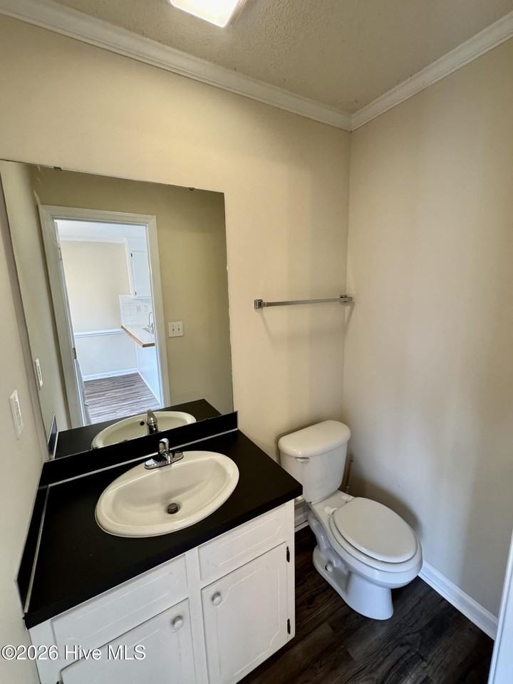 3951 Sterling Pointe Dr #OOO6 - Photo 7 of 14