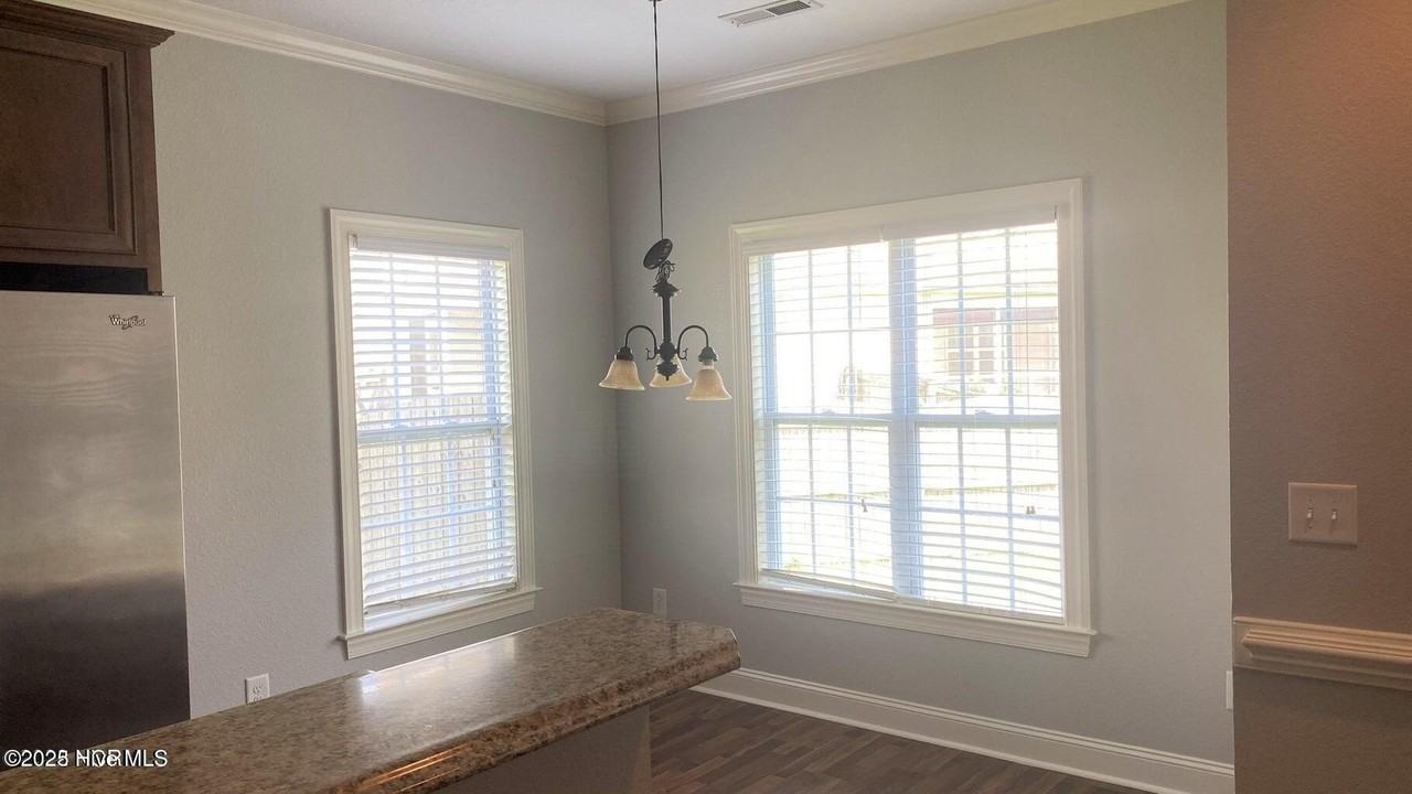 2015 Leighton Dr - Photo 3 of 19