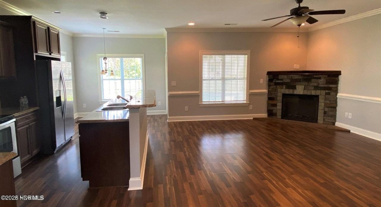 2015 Leighton Dr - Photo 5 of 19