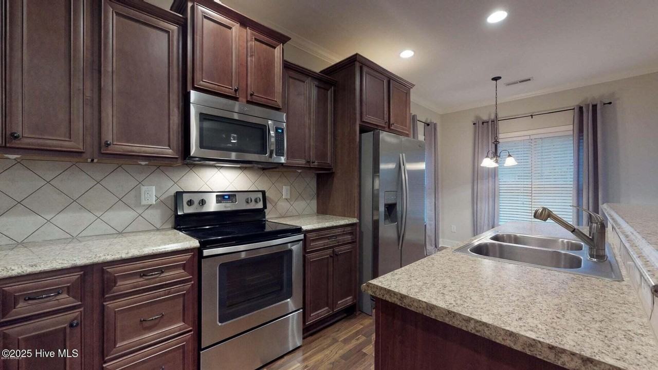 2015 Leighton Dr - Photo 7 of 19