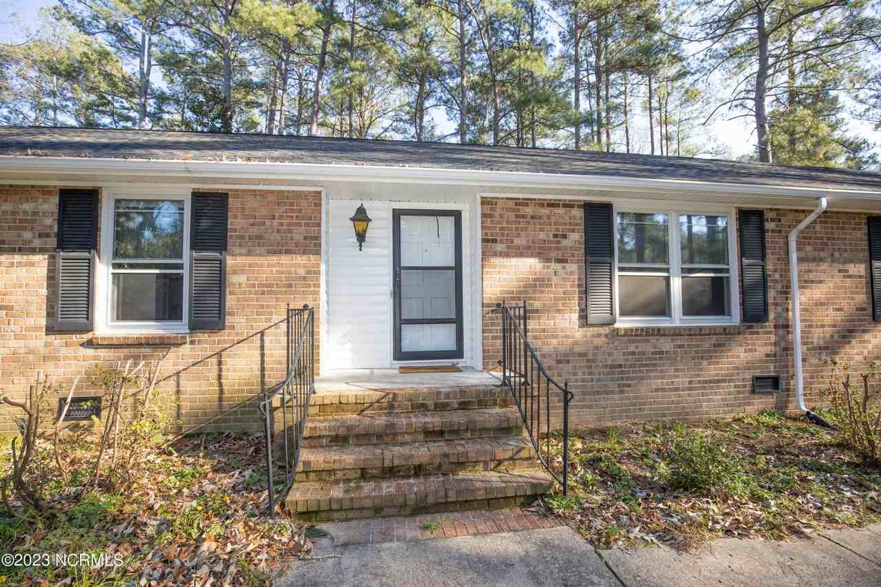 901 Glendale Dr - Photo 2 of 41