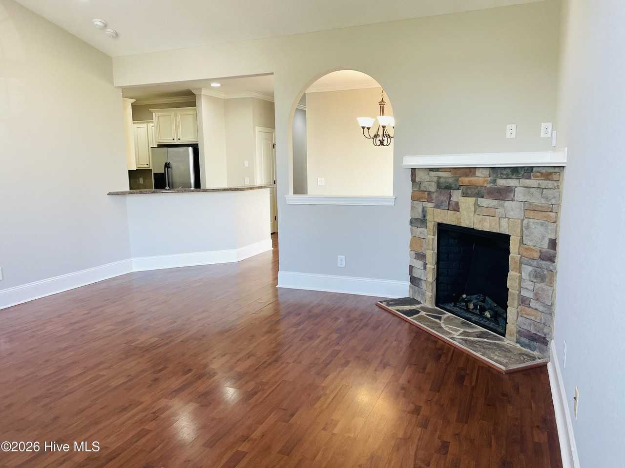 2005 Croyden Cir #B - Photo 5 of 24