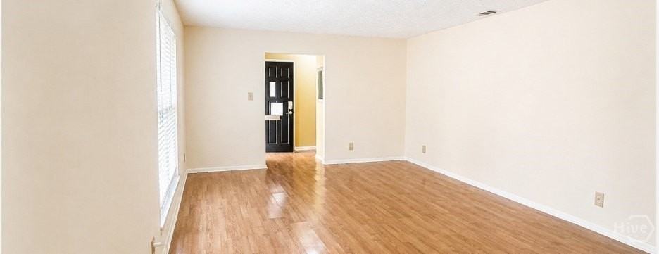 10708 Egmont Rd - Photo 6 of 24