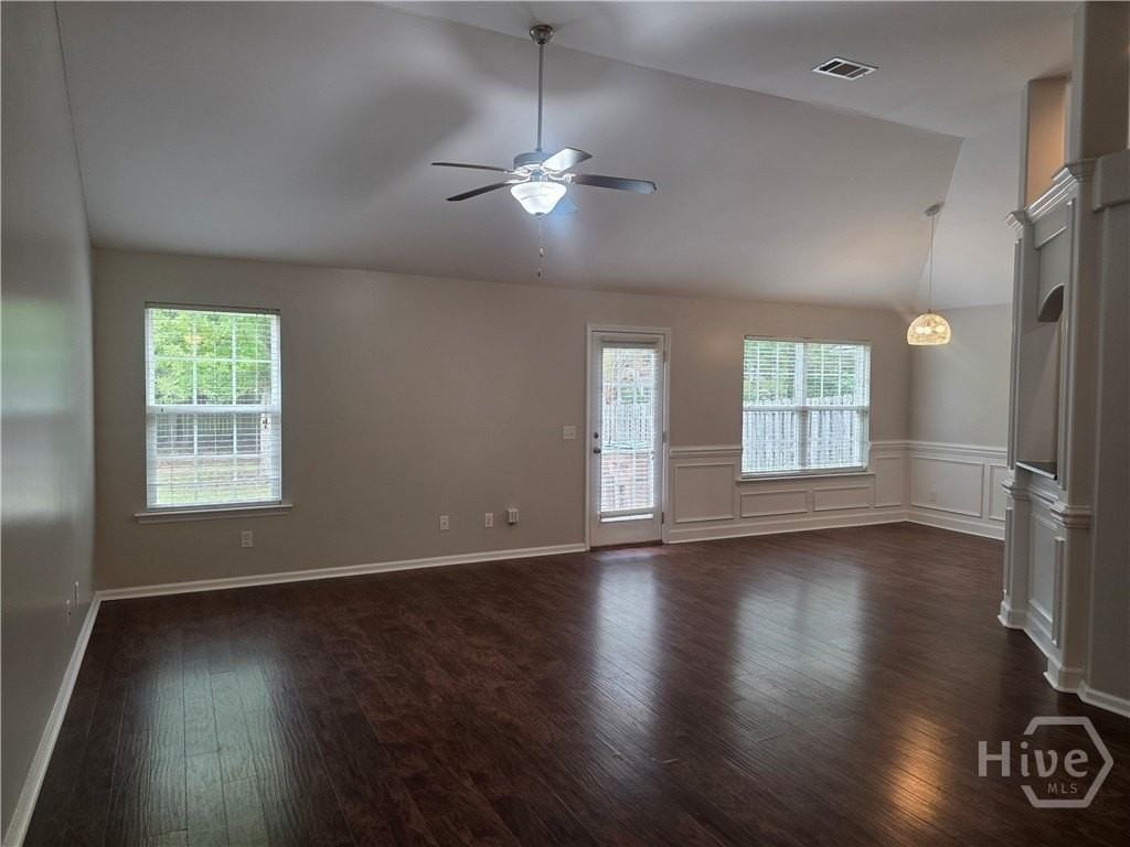 57 Tranquil Pl - Photo 4 of 24