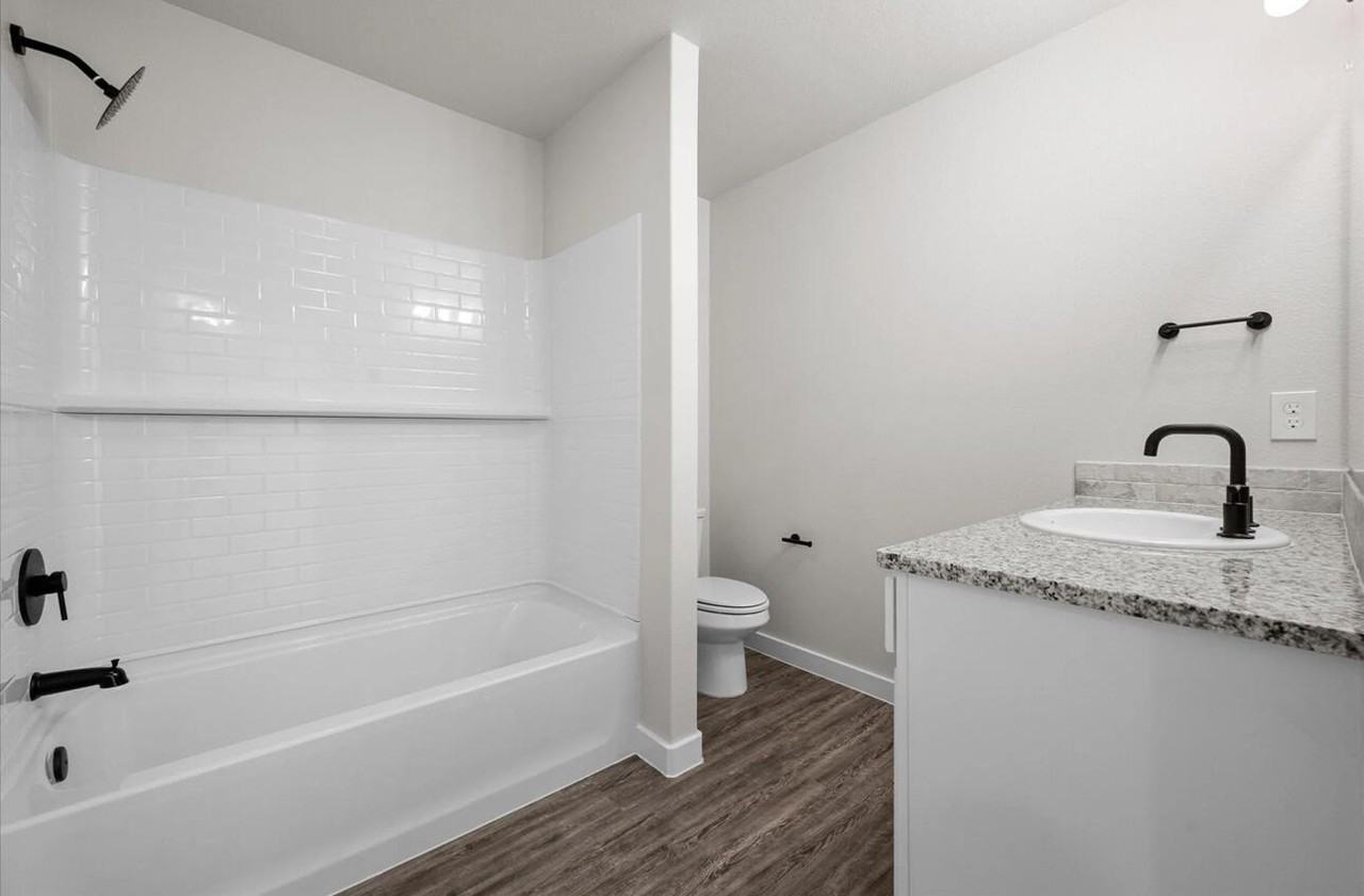 5554 Auburn St - Photo 7 of 7