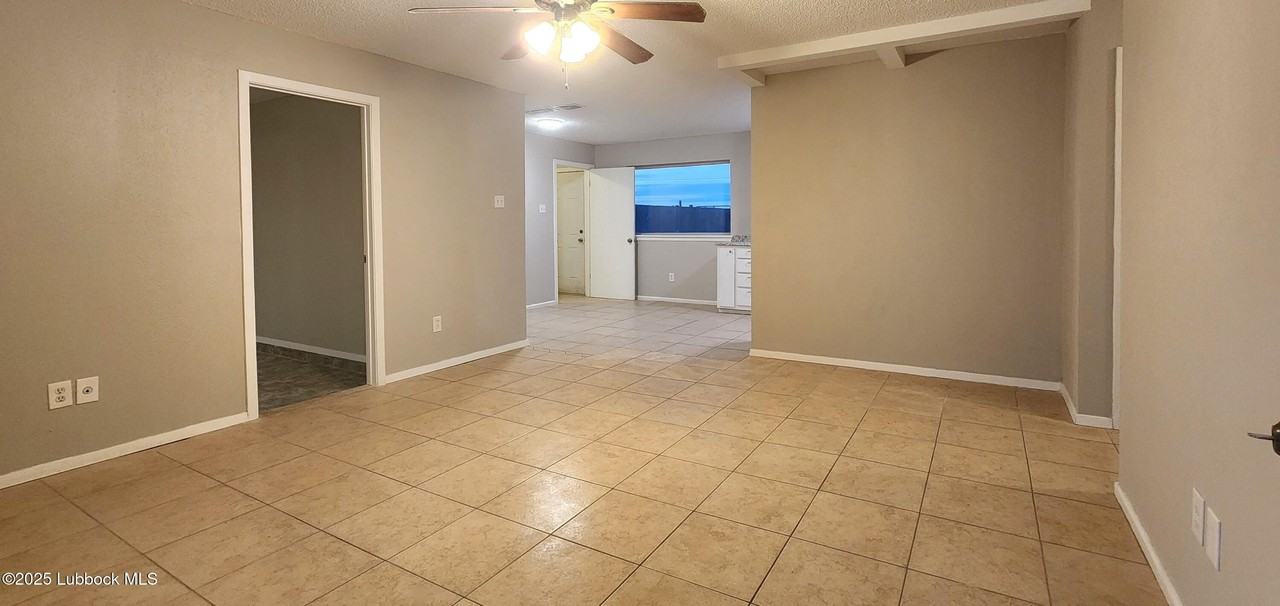 4530 Marshall St - Photo 3 of 20