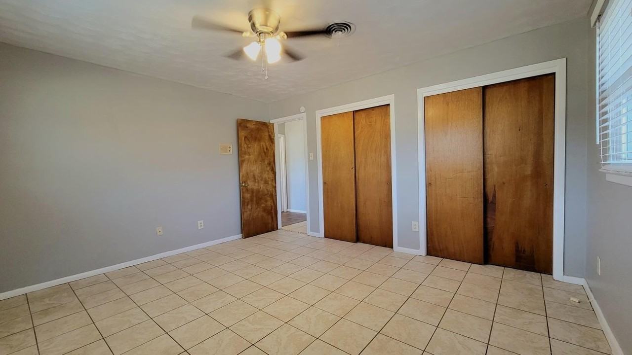 5430 13th St - Photo 6 of 26