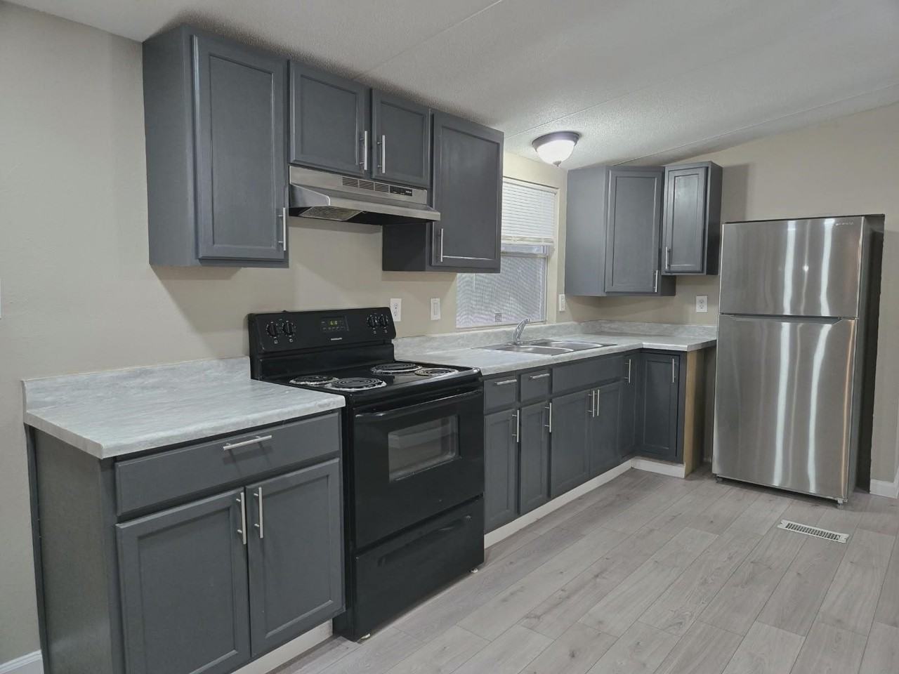 8604 Superior Dr - Photo 5 of 11