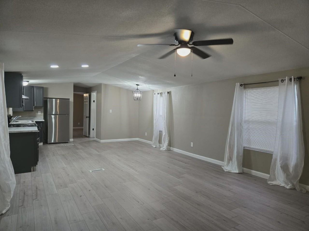 8604 Superior Dr - Photo 6 of 11