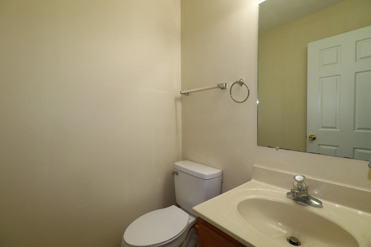 107 Floyd Ct - Photo 5 of 12