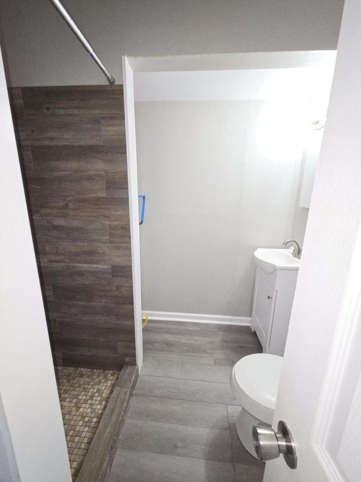 2144 Tamarack Dr - Photo 6 of 11
