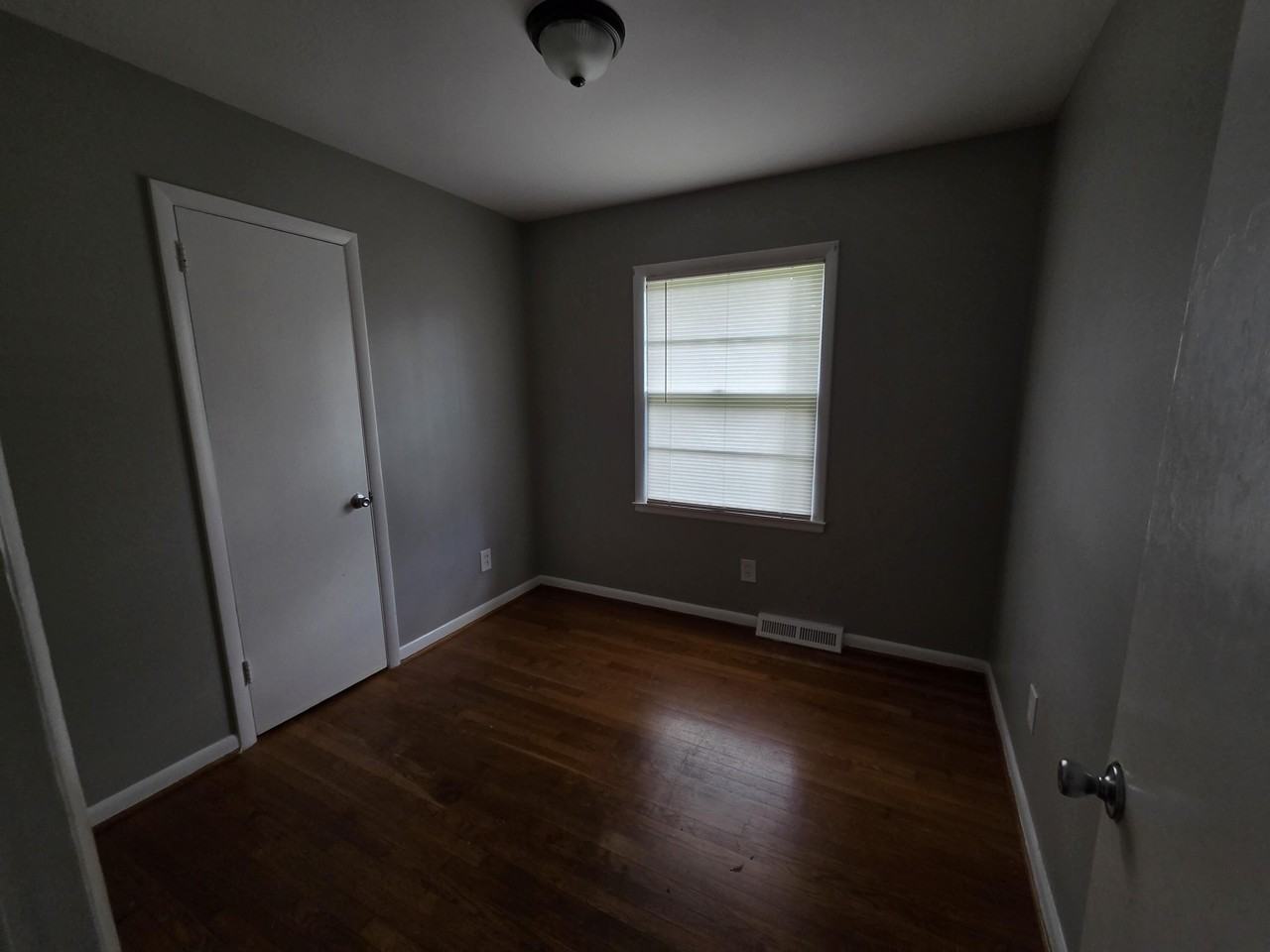 2144 Tamarack Dr - Photo 7 of 11