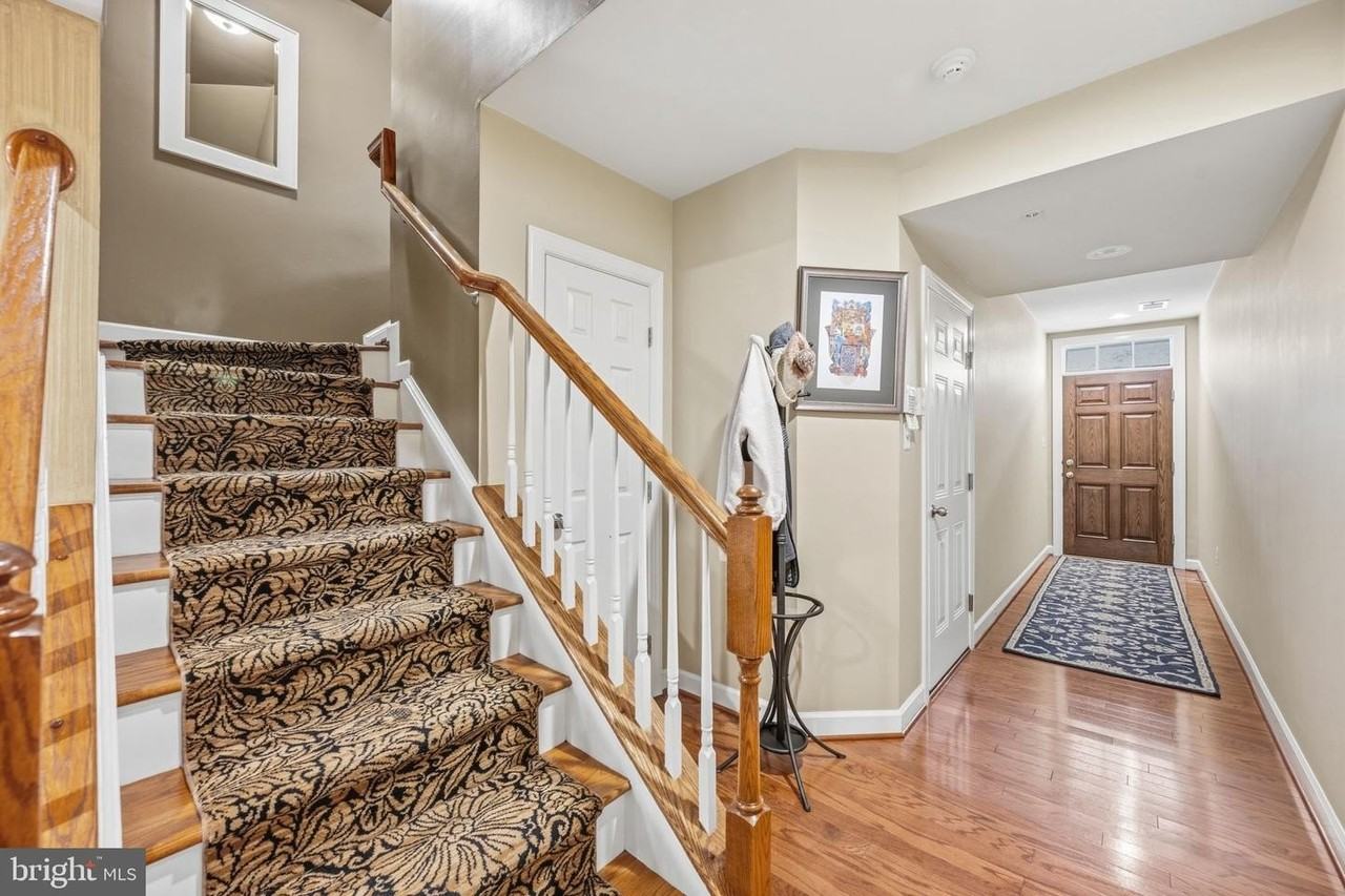 50 Sharpstead Ln - Photo 2 of 24