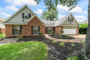 featured image of 8429 King William St