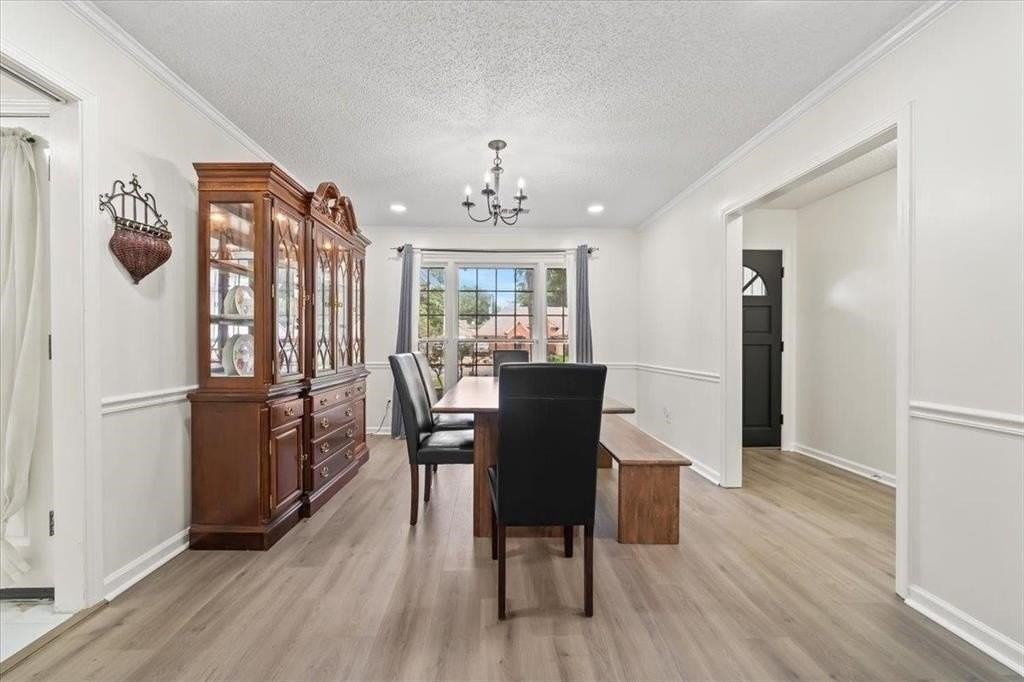8429 King William St - Photo 3 of 18