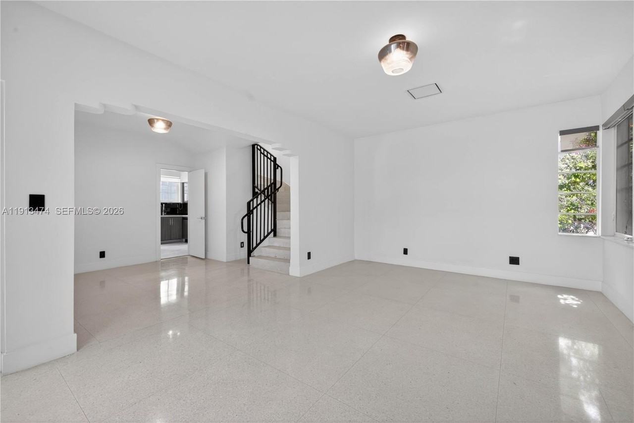 1601 Jefferson Ave #TH - Photo 4 of 44