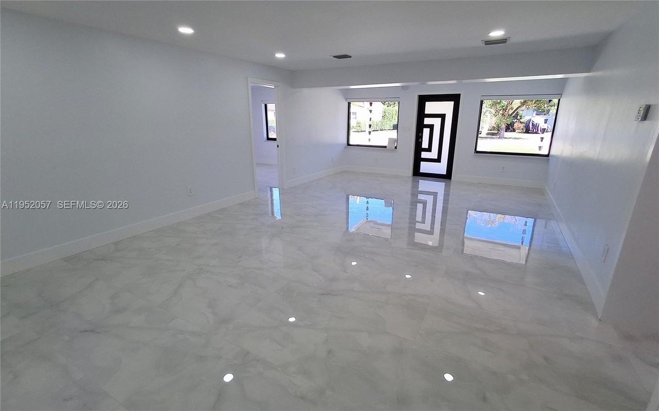 216 Shadow Way #0 - Photo 4 of 50