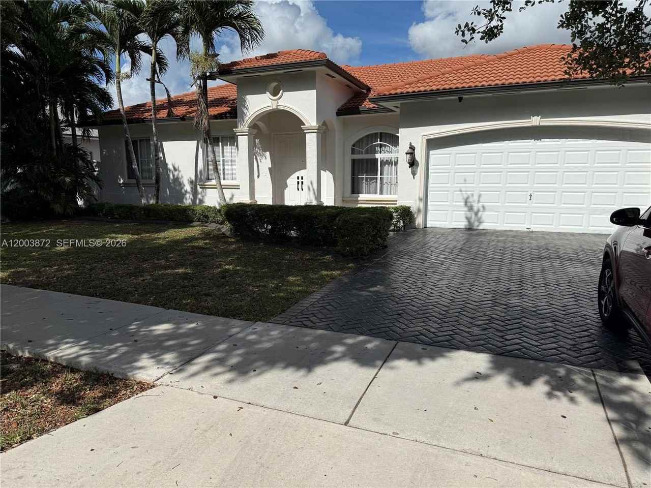 17460 Nw 89th Ave - Photo 3 of 25