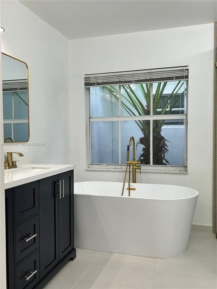 820 Nw 132nd Ct #0 - Photo 2 of 23