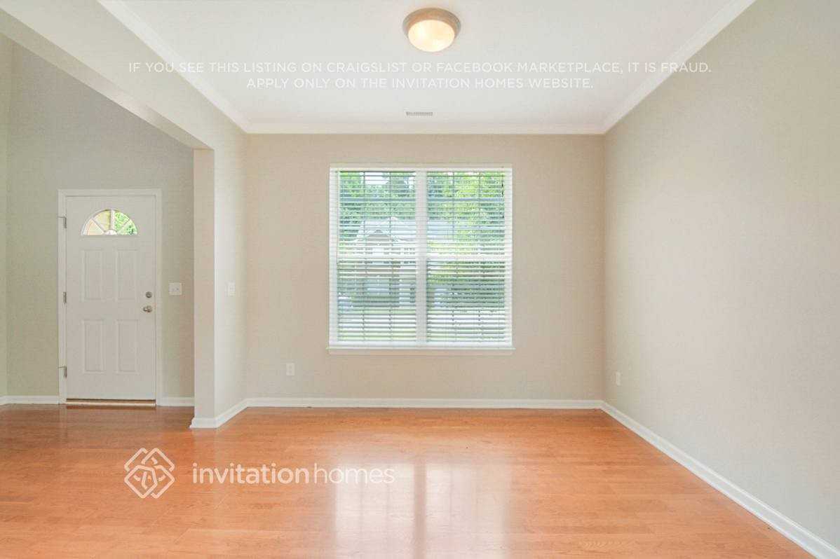 12428 Kendall Ridge Ct - Photo 6 of 30