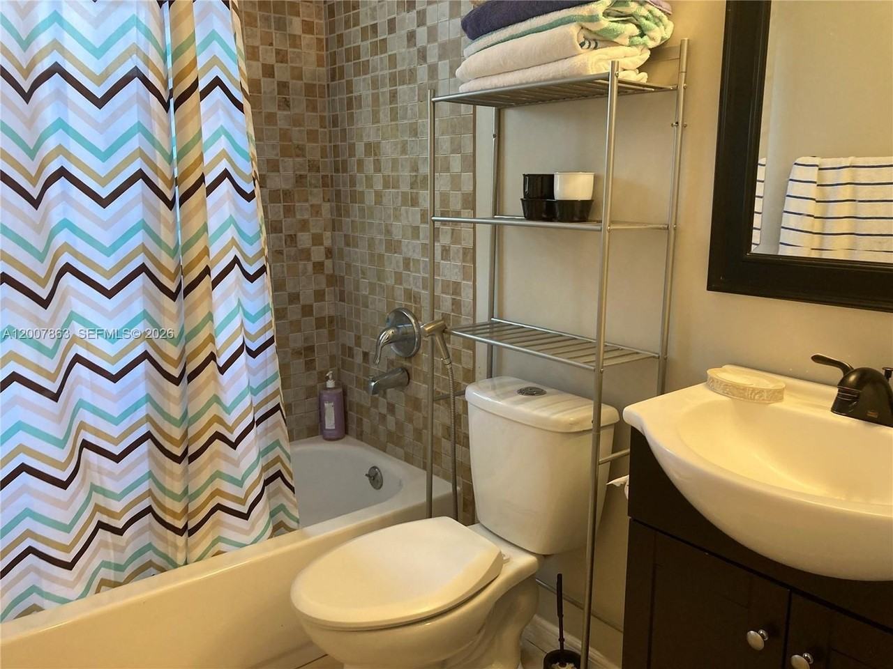 5300 Ne 6th Ave #H16 - Photo 2 of 13