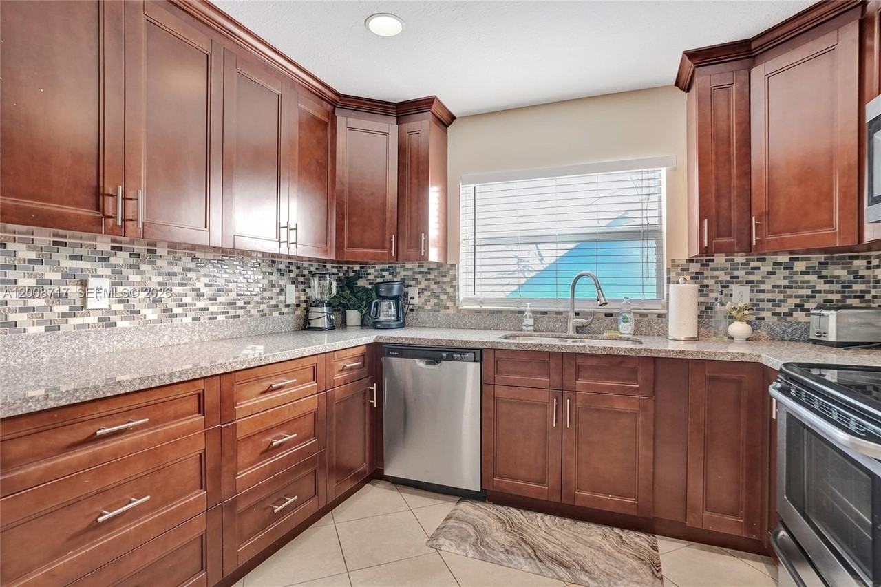 740 Buttonwood Rd #740 - Photo 5 of 21