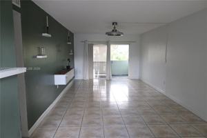 featured image of 1725 W 60th St #F330