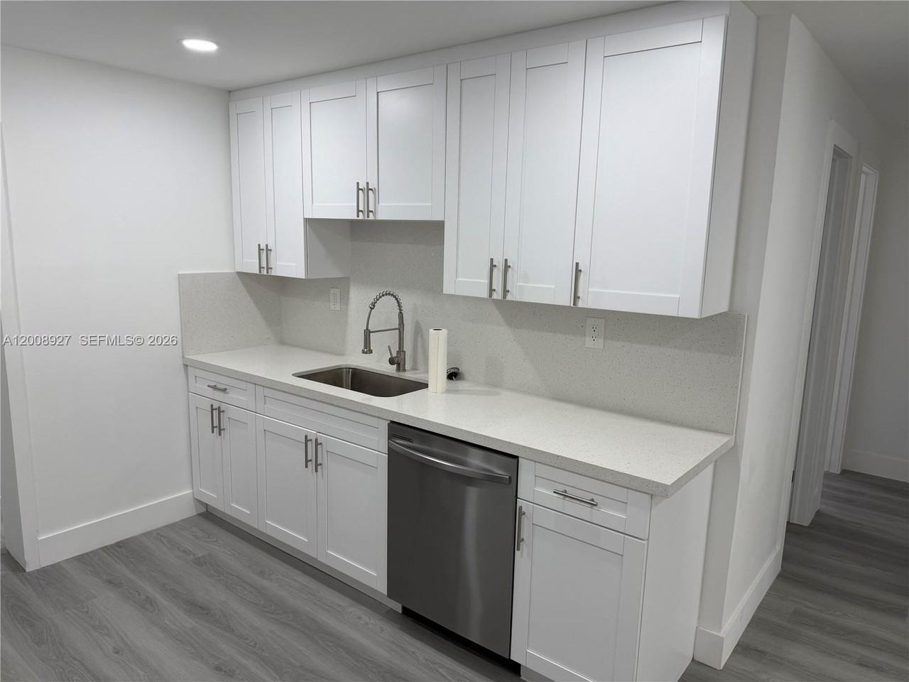 13885 Nw 5th Ave - Photo 5 of 14
