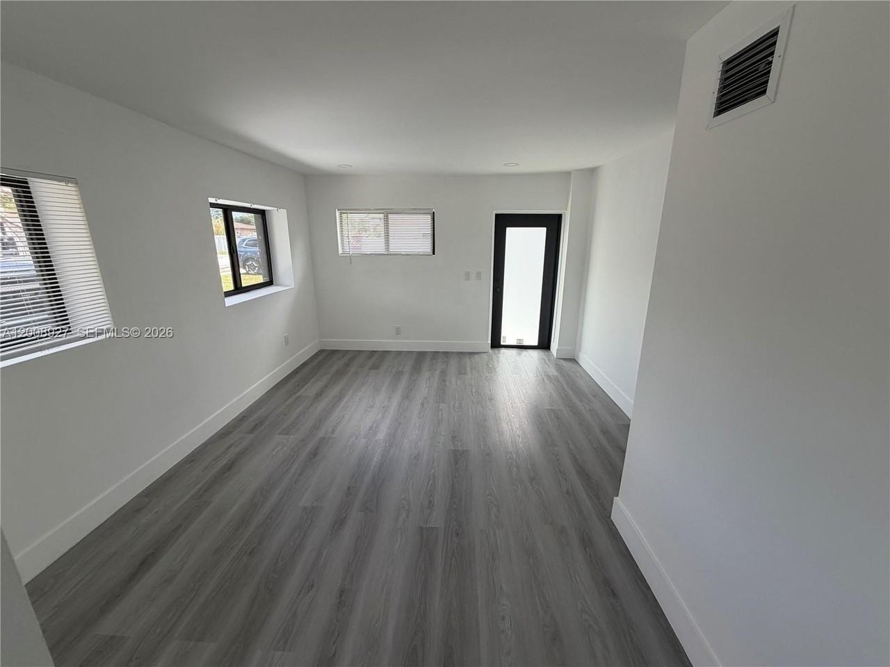 13885 Nw 5th Ave - Photo 7 of 14