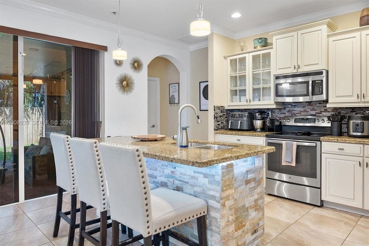 25280 Sw 119th Ave - Photo 7 of 22