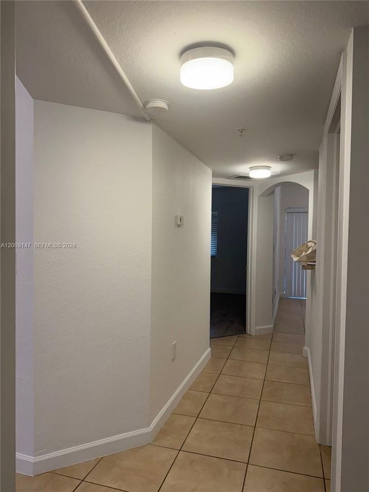 22421 Sw 88th Pl #102-2 - Photo 4 of 10