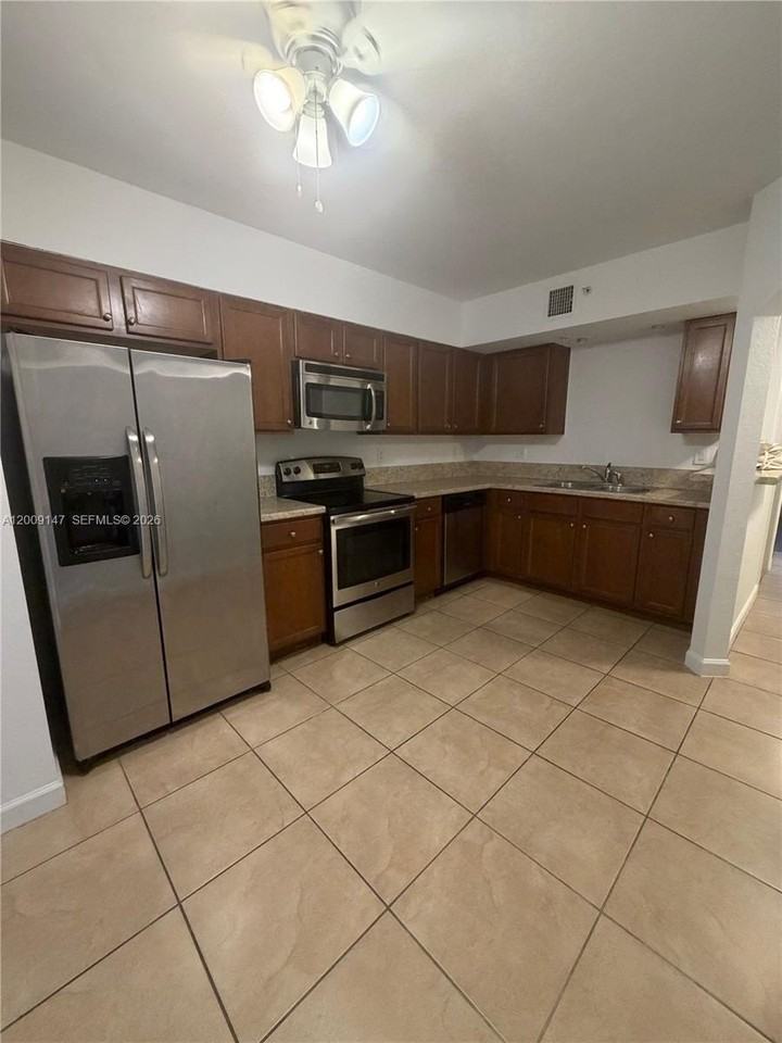 22421 Sw 88th Pl #102-2 - Photo 6 of 10
