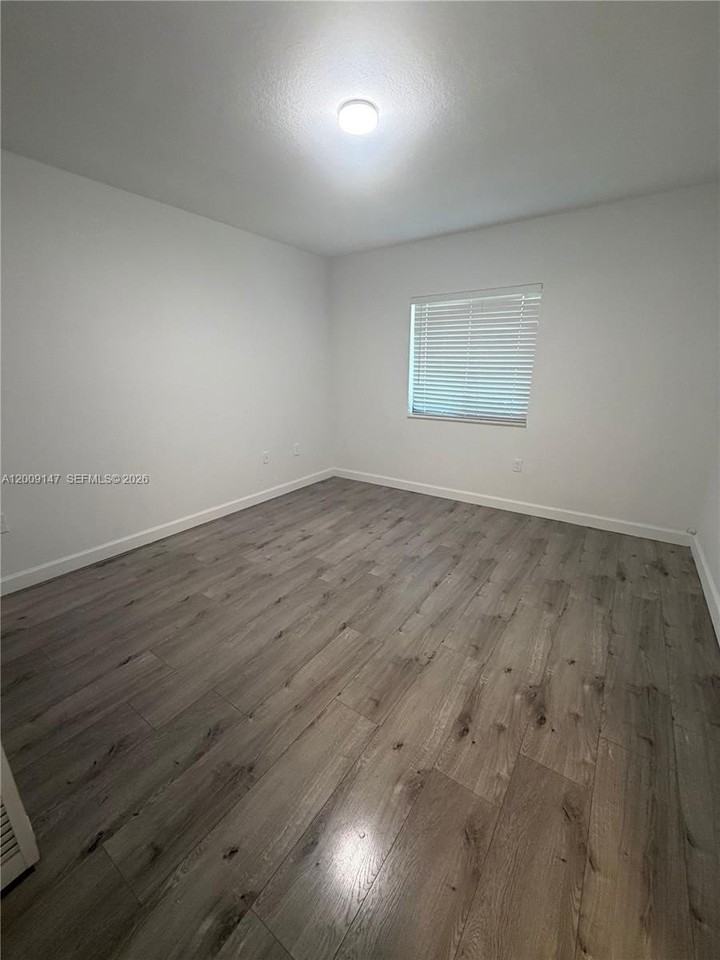 22421 Sw 88th Pl #102-2 - Photo 7 of 10