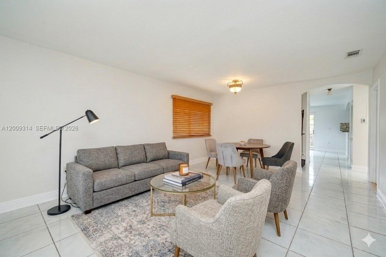 13753 Sw 160th Ter - Photo 5 of 28