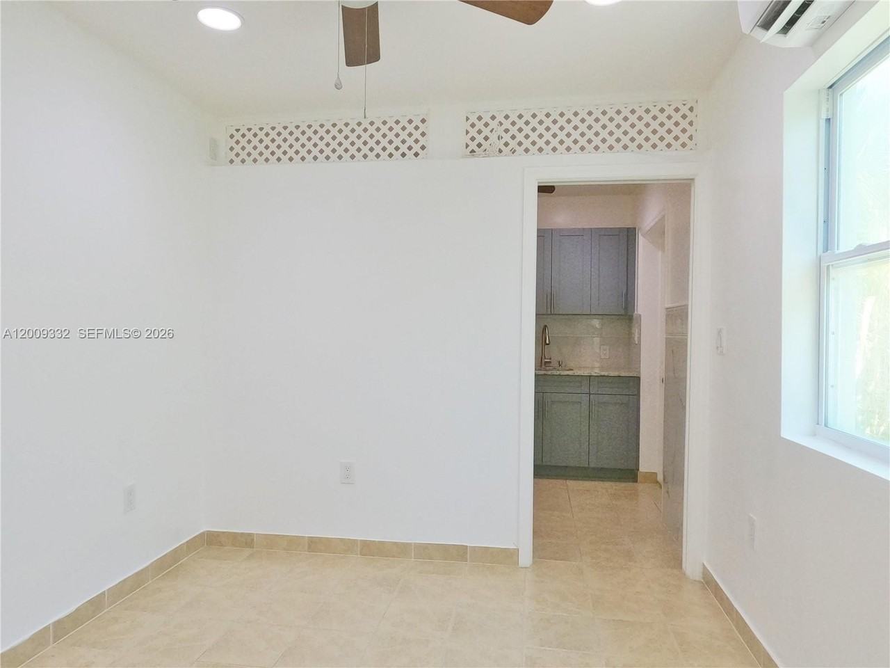 1021 Mango Dr #B - Photo 5 of 11
