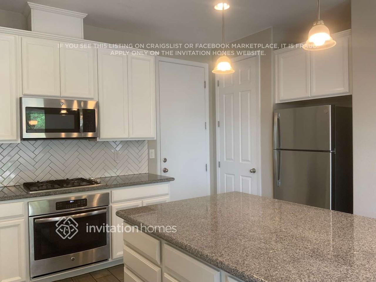 8617 Earl Creek St - Photo 4 of 16