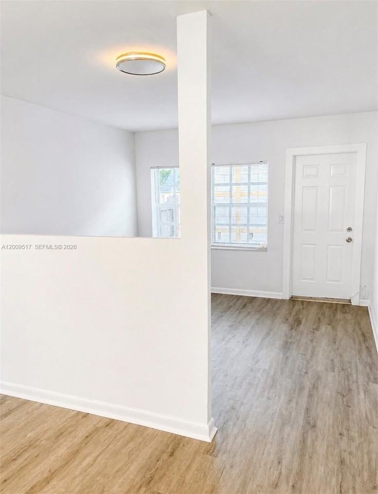 1121 Ne 2nd St #205 - Photo 2 of 11