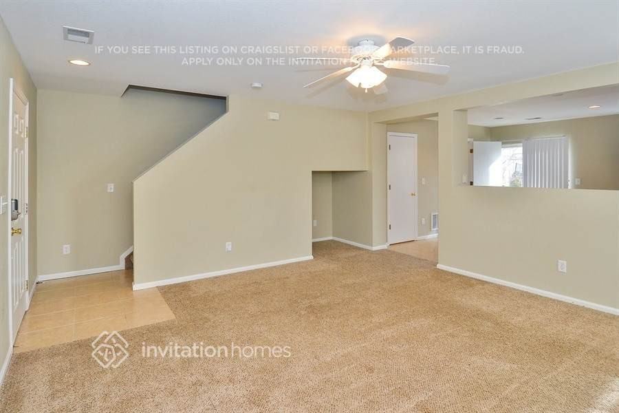 10100 Glencoe Ct - Photo 5 of 21