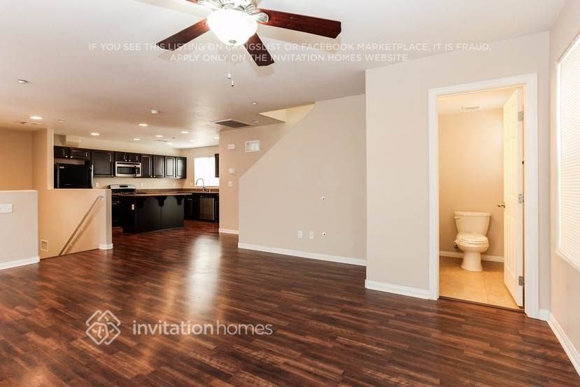 8961 Stephanie Jean Ct - Photo 5 of 23