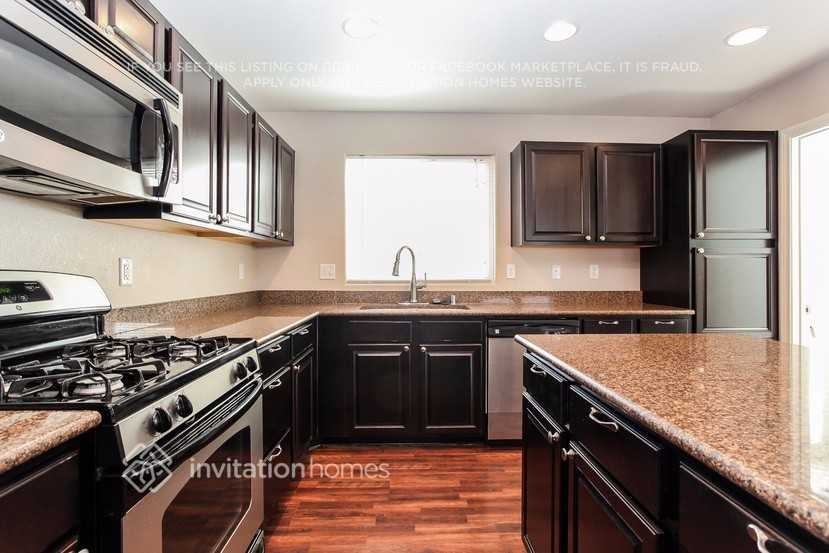8961 Stephanie Jean Ct - Photo 7 of 23