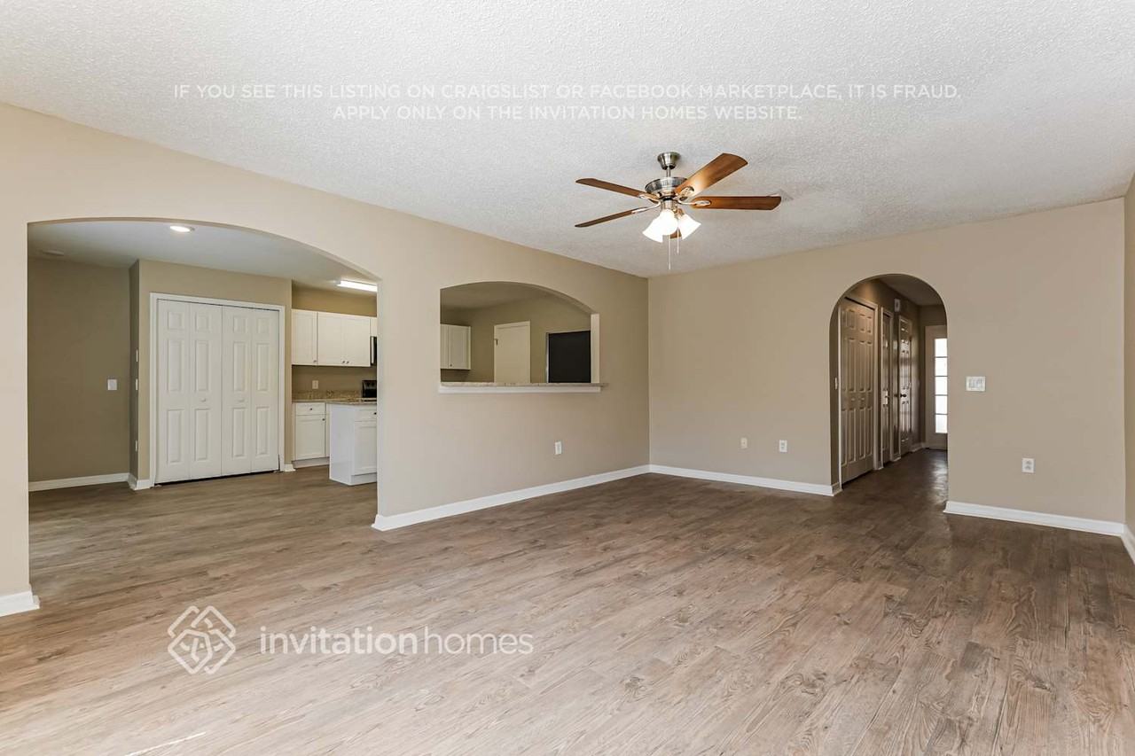 6210 Calamari Pl - Photo 5 of 18