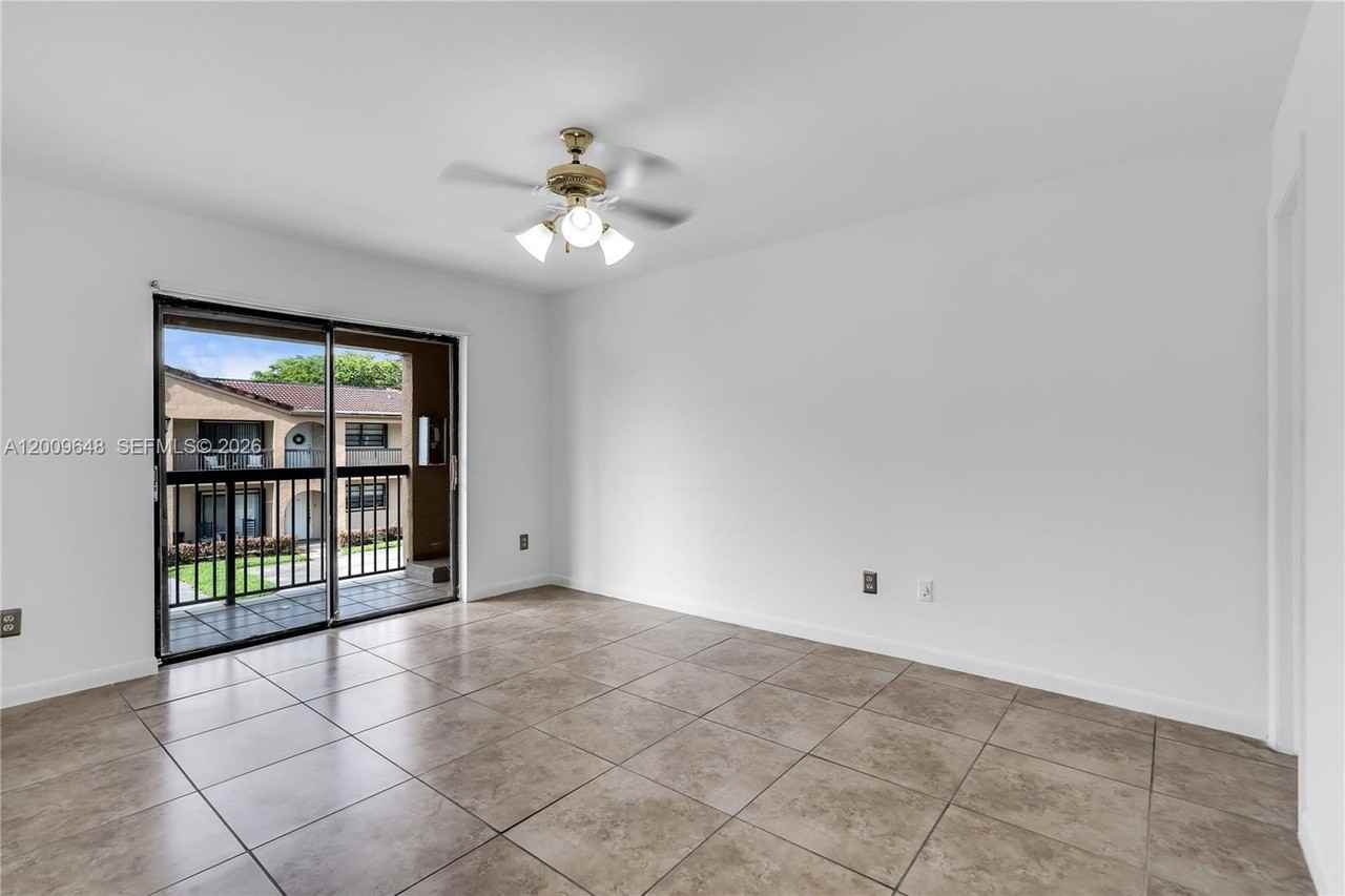 18206 Mediterranean Blvd #5-21 - Photo 6 of 32