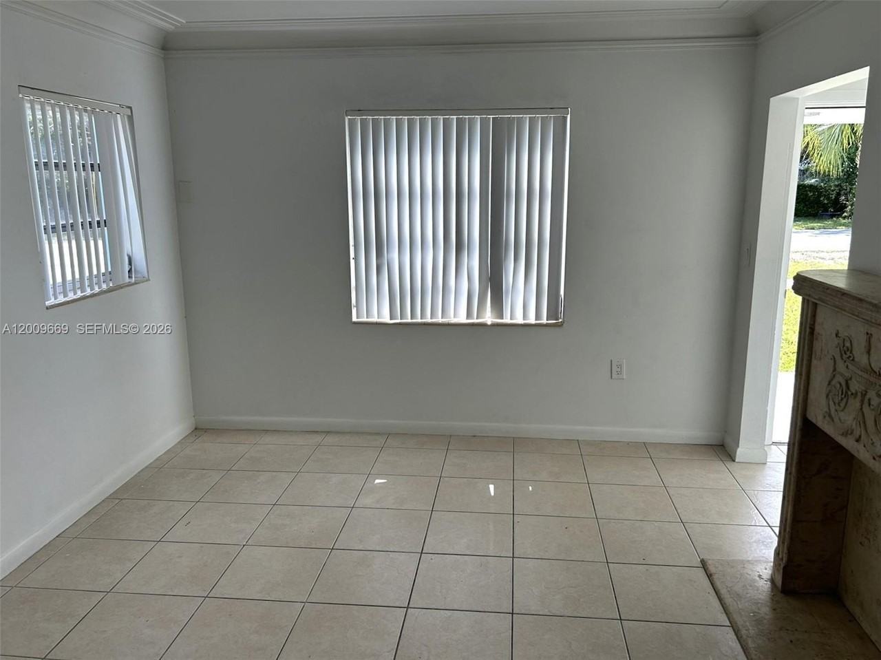 9808 Nw 2nd Ave - Photo 4 of 8