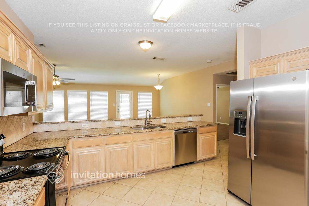 614 Saint Eric Dr - Photo 6 of 17