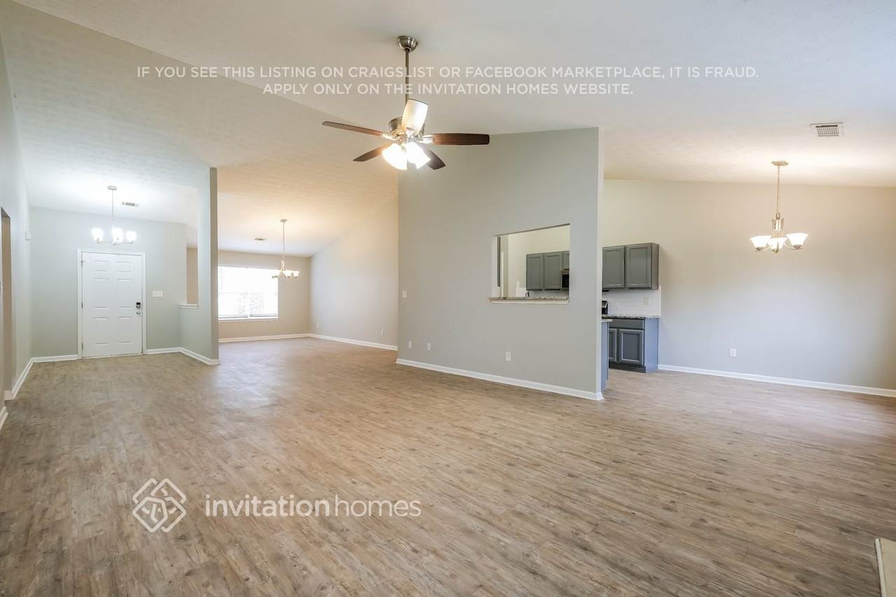 2192 Lazy Days Rd - Photo 4 of 17