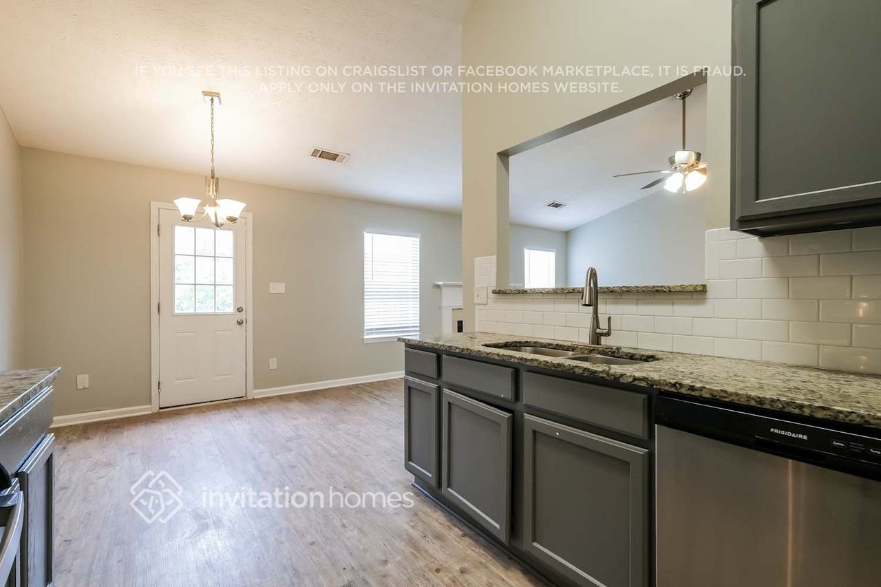 2192 Lazy Days Rd - Photo 7 of 17