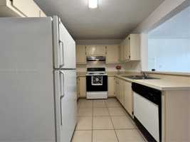 featured image of 250 Palm Cir W #204