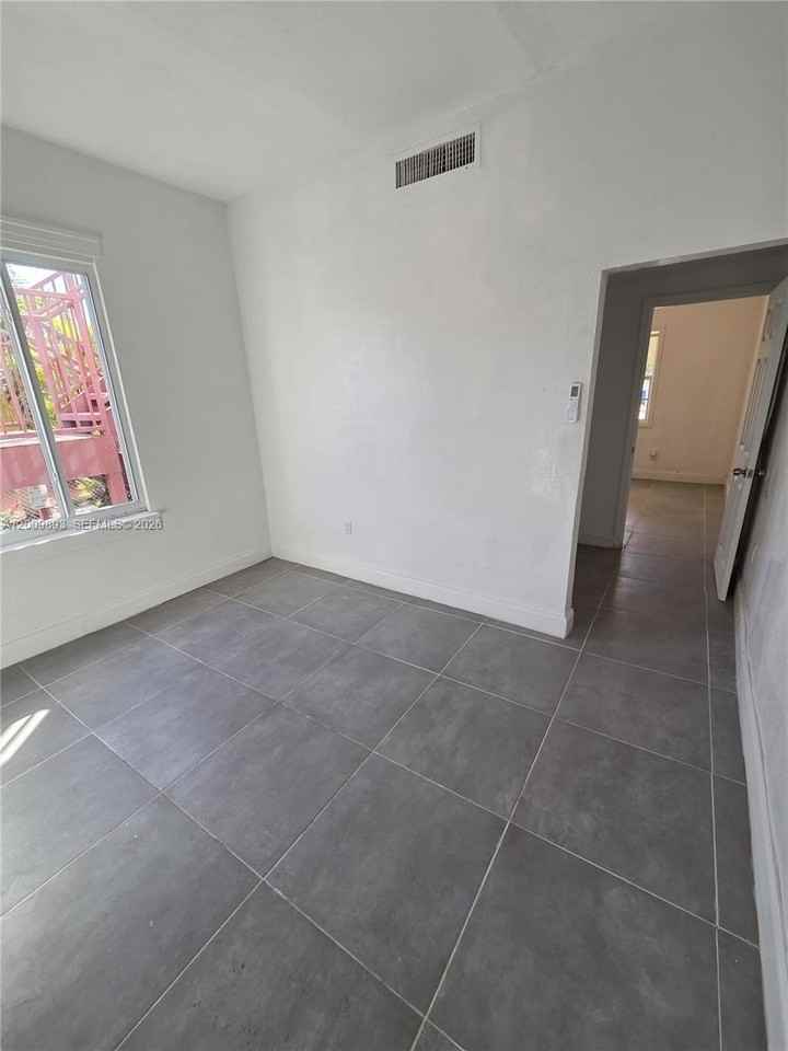 1945 Nw 24th Ct #2 - Photo 7 of 8