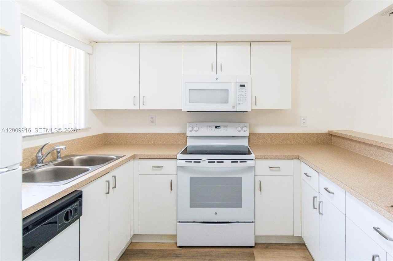 14905 Sw 80th St #212 - Photo 5 of 37